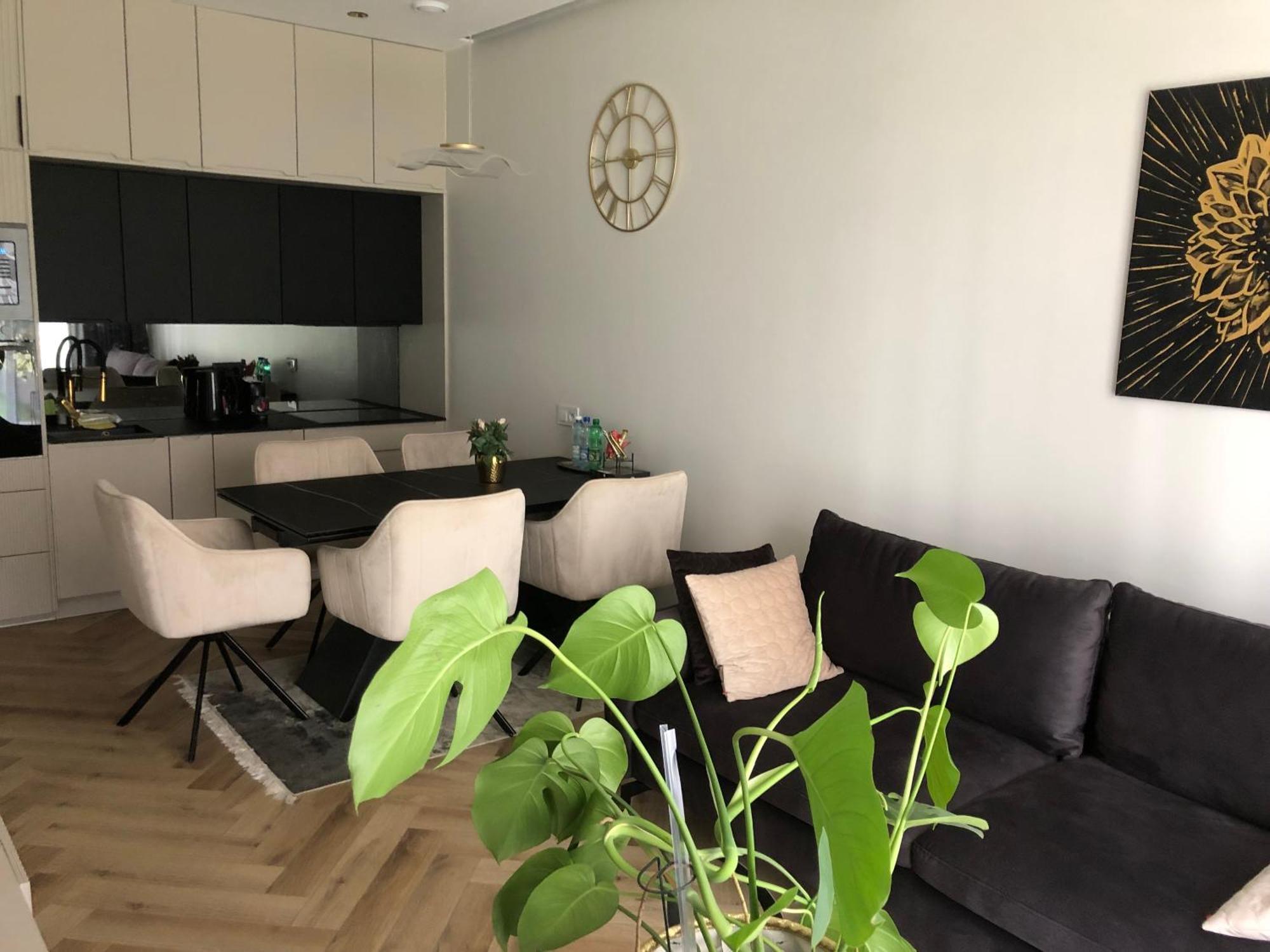 Komfortowe Apartamenty Kielce Klonowa ,Ogrodek, Garaz Podziemny, Samodzielne Wejscie Na Kod 24H エクステリア 写真